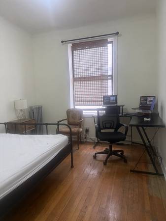 Listing photo 1 of 5