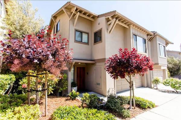 Listing photo 1 of 5