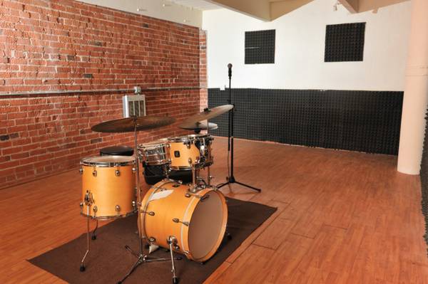 Listing photo 1 of 5