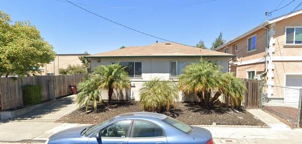 Listing photo 1 of 5