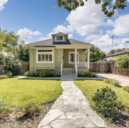 Listing photo 1 of 5