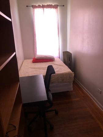 Listing photo 1 of 5