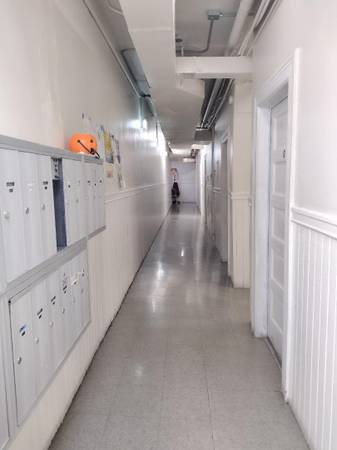 Listing photo 1 of 5