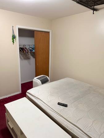 Listing photo 1 of 5