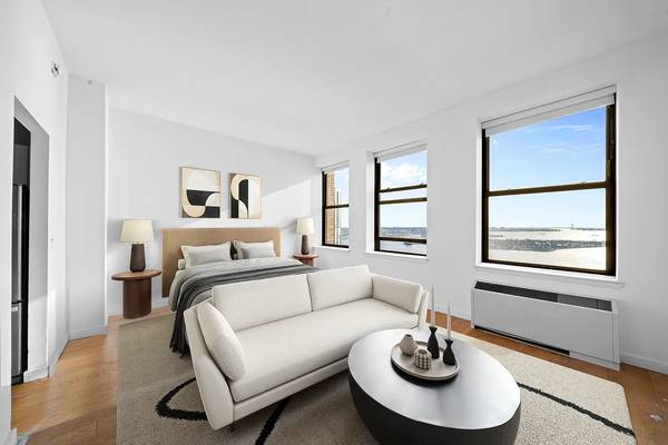 Listing photo 1 of 5