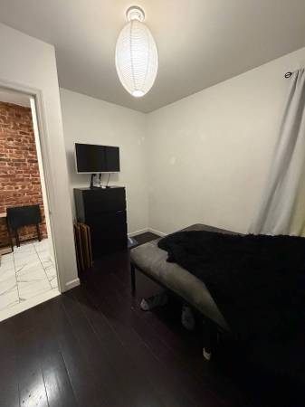 Listing photo 1 of 3