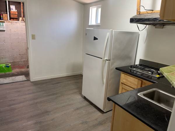 Listing photo 1 of 5