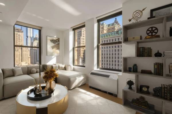 Listing photo 1 of 5