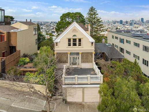 Listing photo 1 of 5