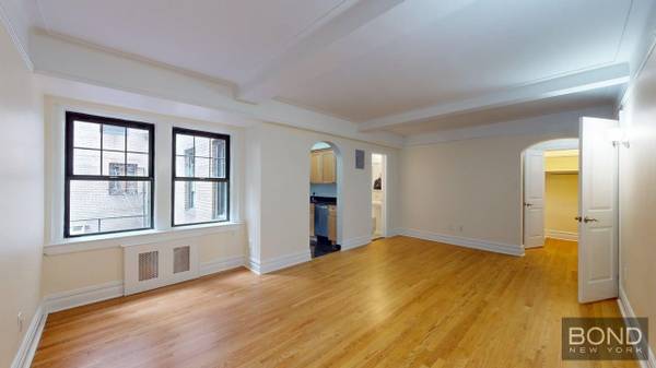 Listing photo 1 of 5