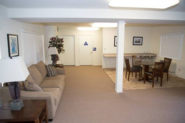 Listing photo 1 of 5