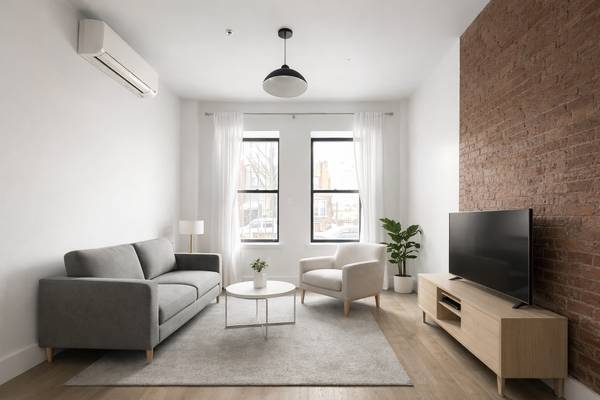 Listing photo 1 of 5