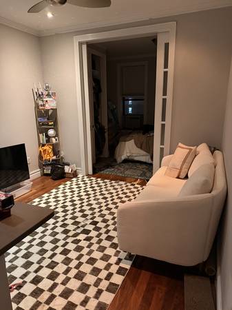 Listing photo 1 of 5