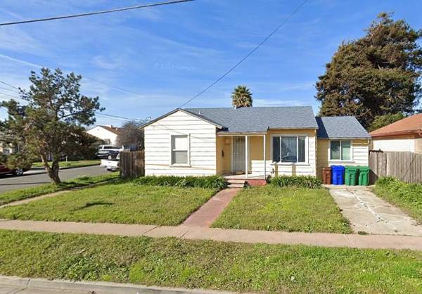 Listing photo 1 of 5