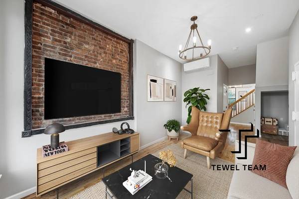 Listing photo 1 of 5