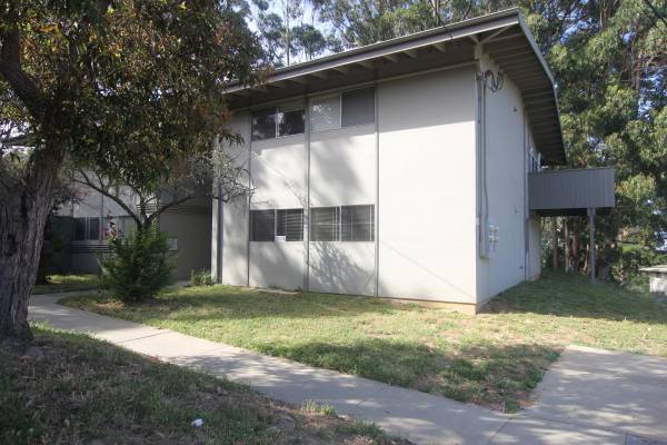 Listing photo 1 of 5