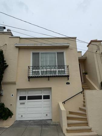 Listing photo 1 of 5