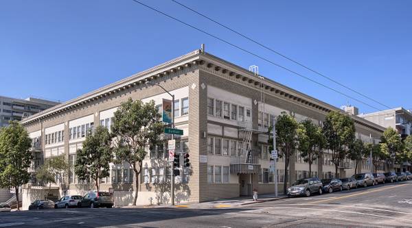 Listing photo 1 of 5