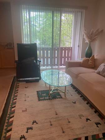 Listing photo 1 of 5