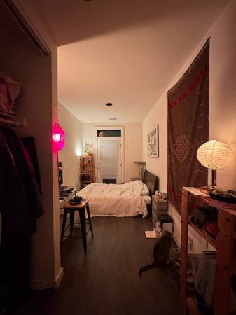 Listing photo 1 of 5