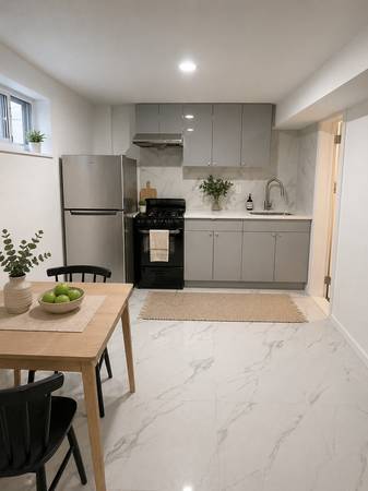Listing photo 1 of 3