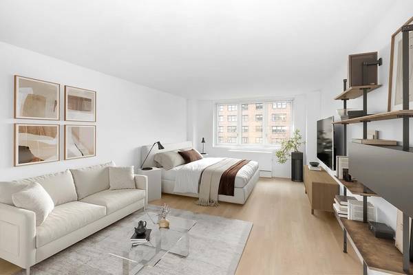 Listing photo 1 of 5