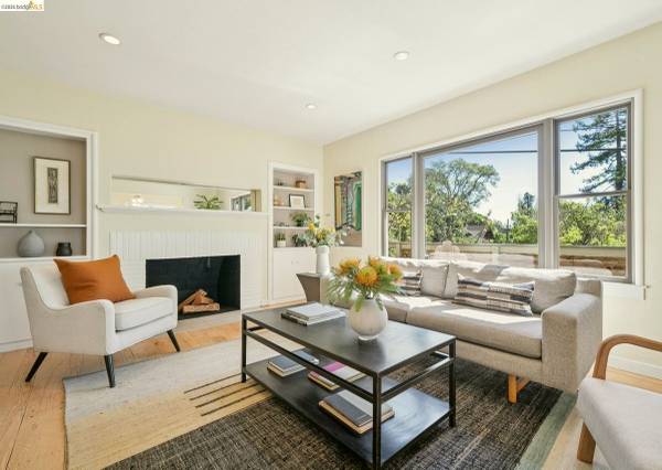 Listing photo 1 of 5