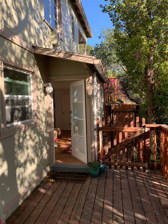 Listing photo 1 of 5