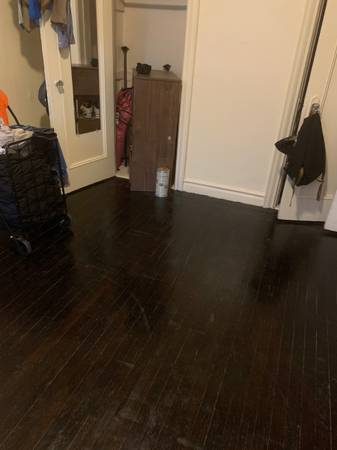 Listing photo 1 of 3