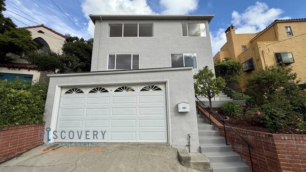 Listing photo 1 of 5