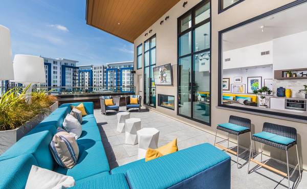 Listing photo 1 of 5