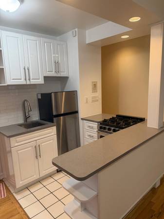 Listing photo 1 of 5