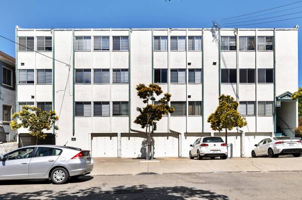 Listing photo 1 of 5