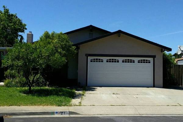 Listing photo 1 of 5