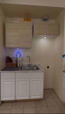 Listing photo 1 of 3
