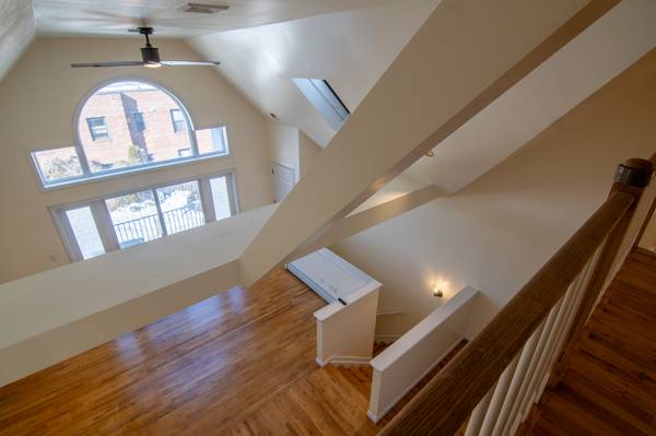 Listing photo 1 of 16