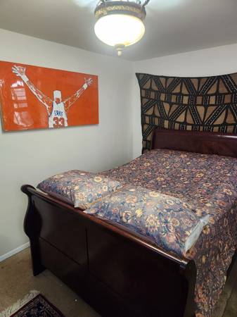 Listing photo 1 of 5