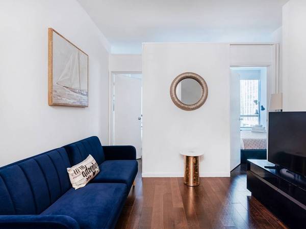 Listing photo 1 of 5