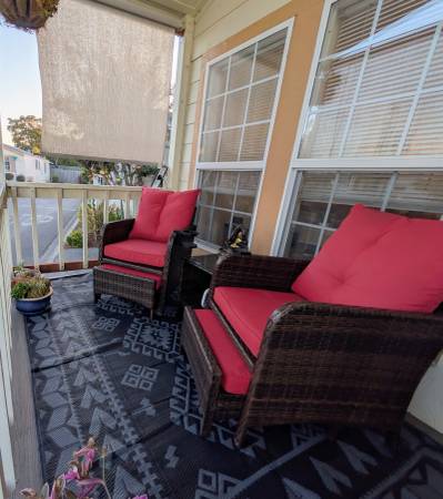 Listing photo 1 of 5