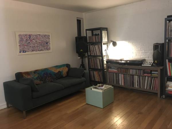 Listing photo 1 of 5