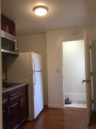 Listing photo 1 of 5