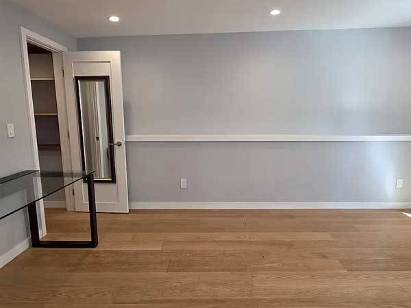Listing photo 1 of 4