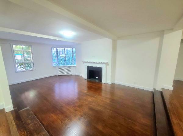 Listing photo 1 of 5