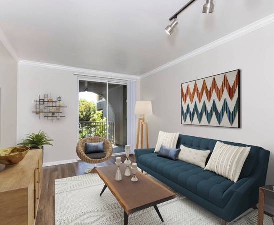 Listing photo 1 of 5