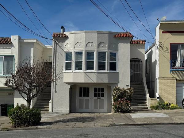 Listing photo 1 of 5