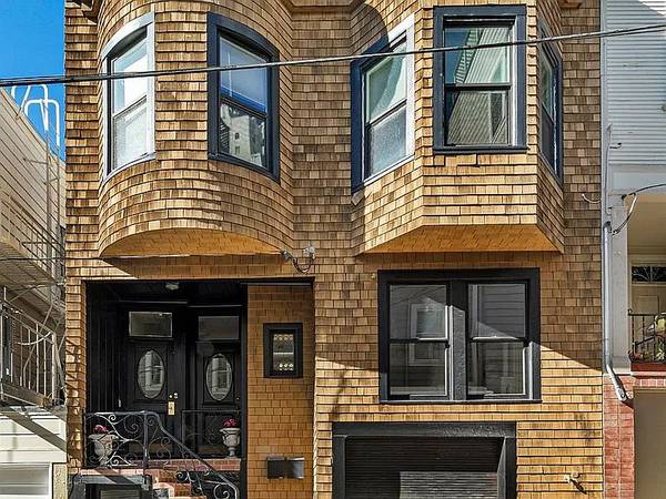 Listing photo 1 of 5