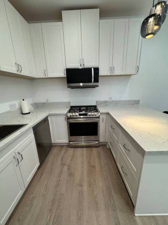 Listing photo 1 of 4