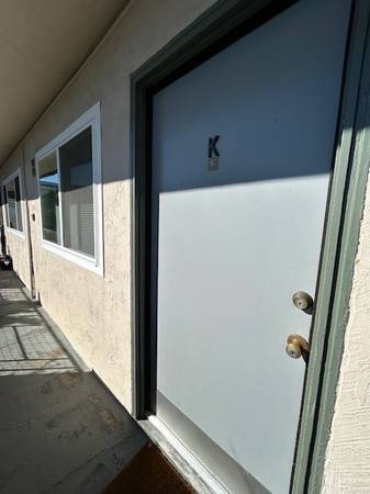 Listing photo 1 of 5