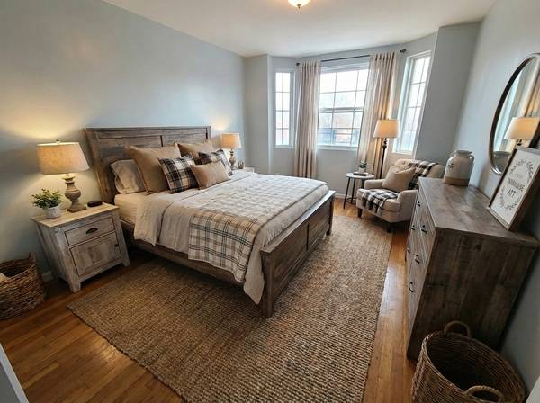 Listing photo 1 of 5