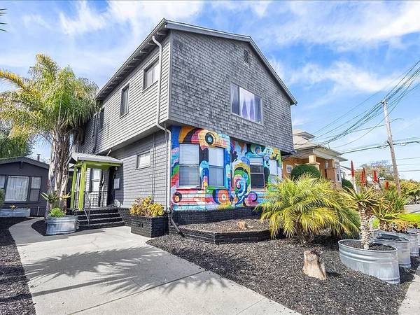 Listing photo 1 of 5